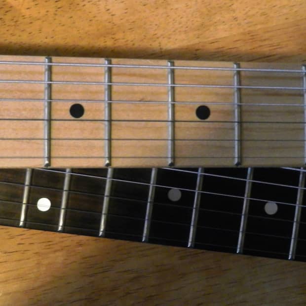 maple-vs-rosewood-fretboard-whats-the-difference
