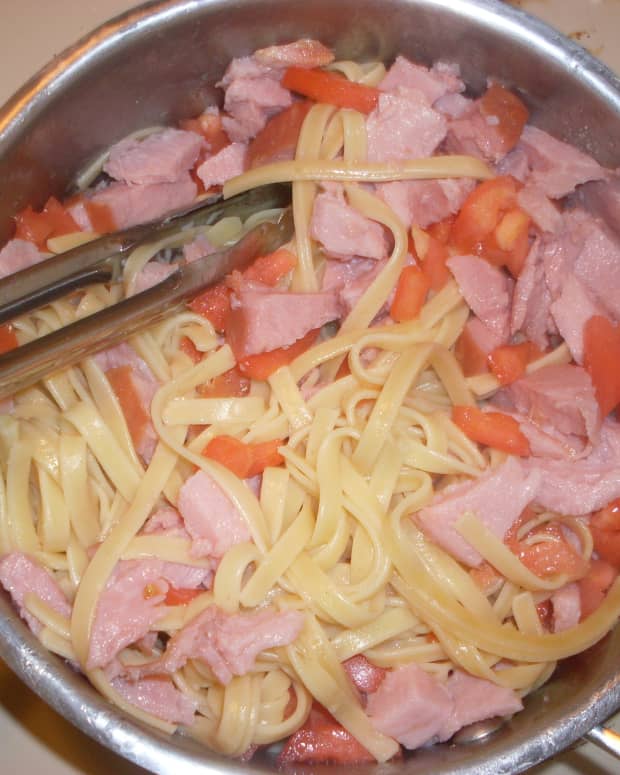 ham-and-diced-tomatoes-fettucine-alfredo-recipe