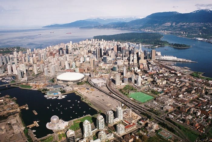 Downtown Vancouver In British Columbia Attractions And Photos Wanderwisdom