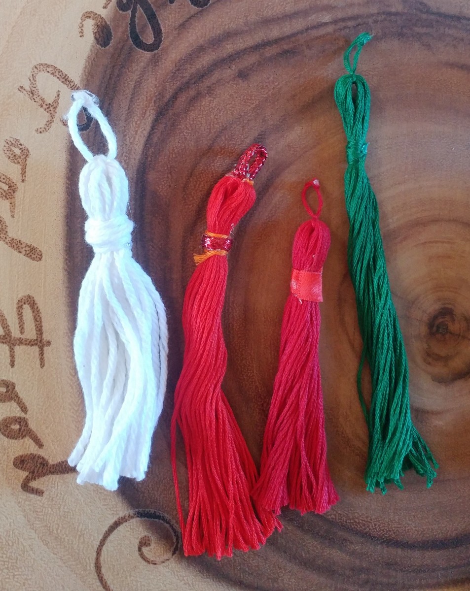 3 Ways To Make DIY Tassels With Embroidery Thread FeltMagnet