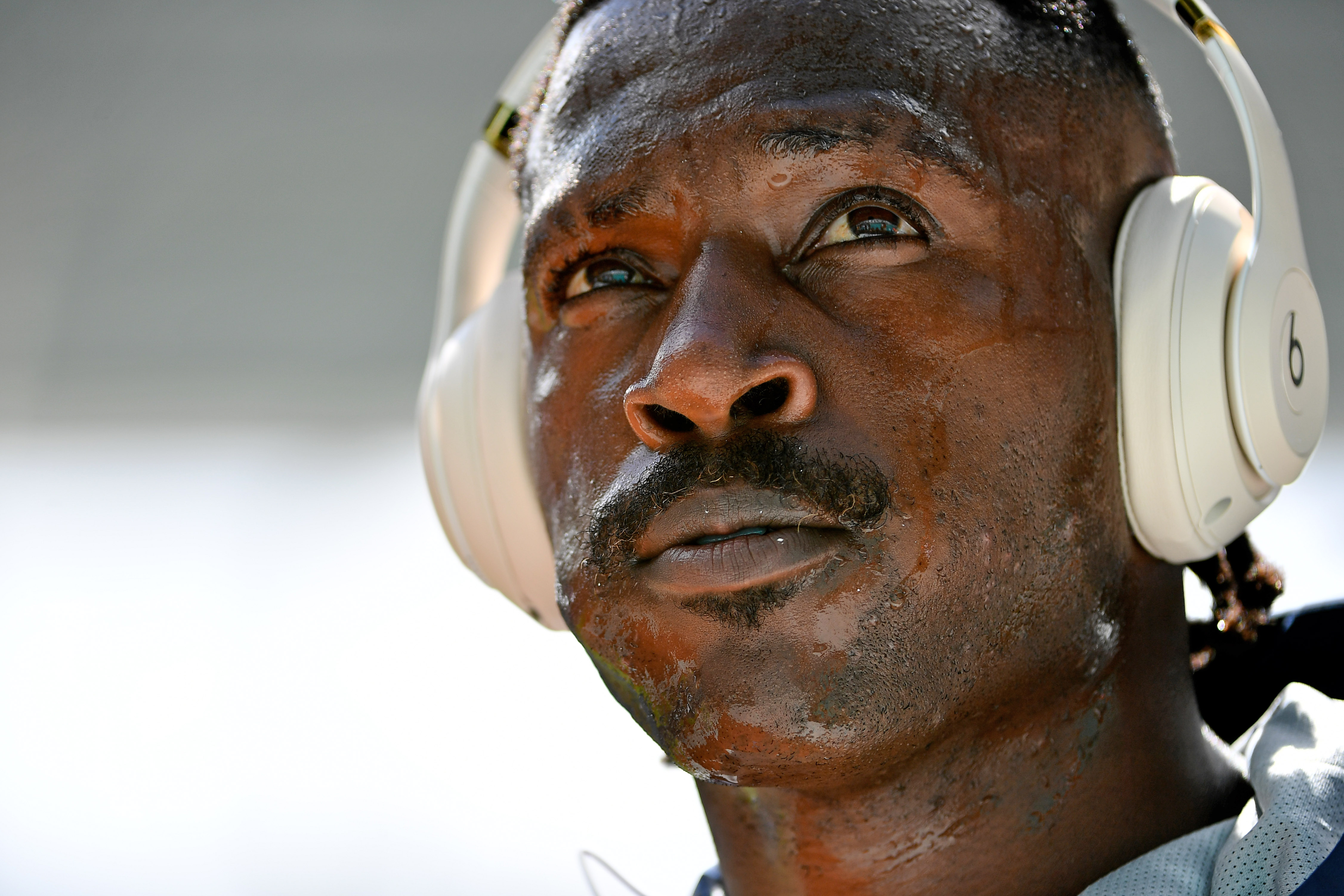 Antonio Brown'S Wildest Scandal Yet? Whoa Vicky Involved! - wnn5077