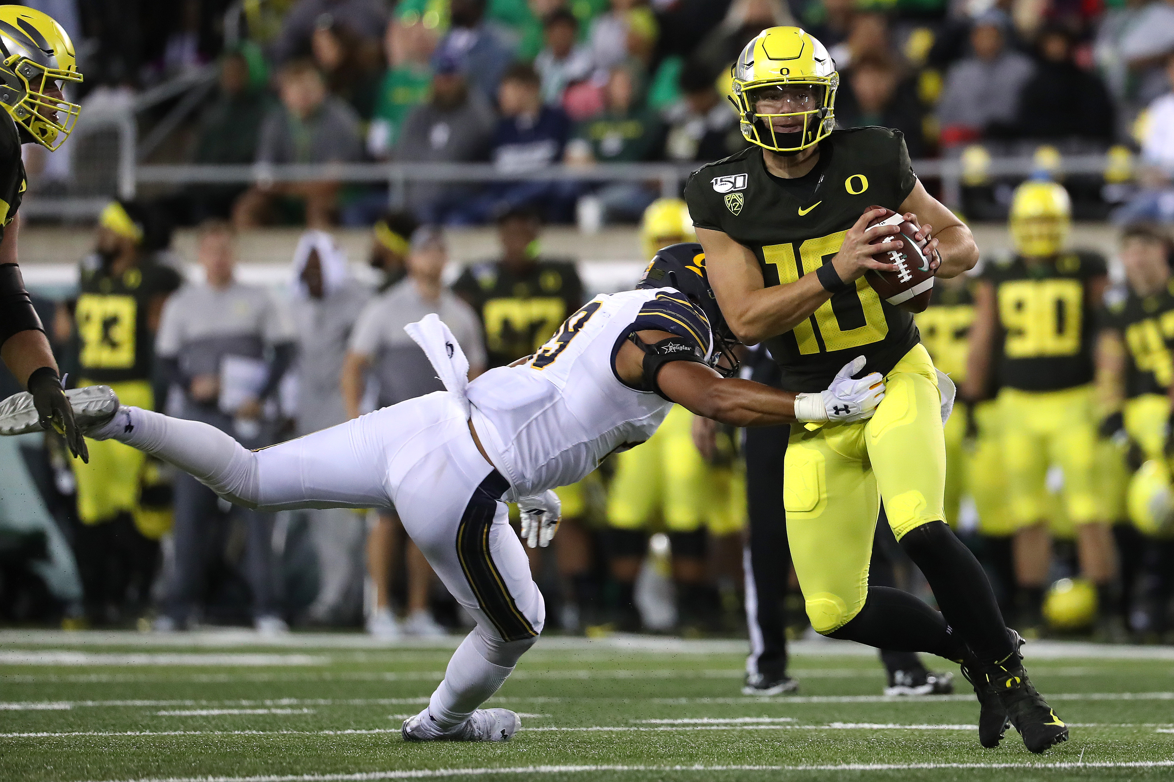 Picturing a Win The Top Photos from Oregon's 177 Win over Cal