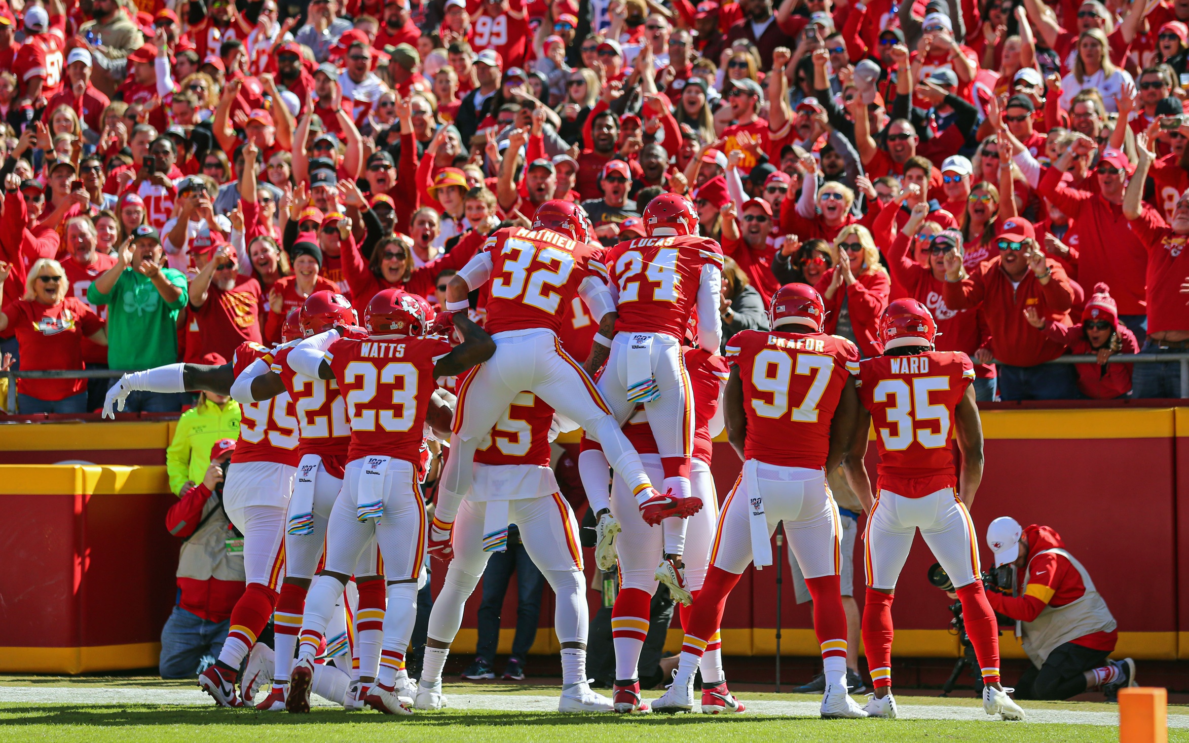 Photo Gallery: Best Moments From Chiefs Vs. Texans In Week 6