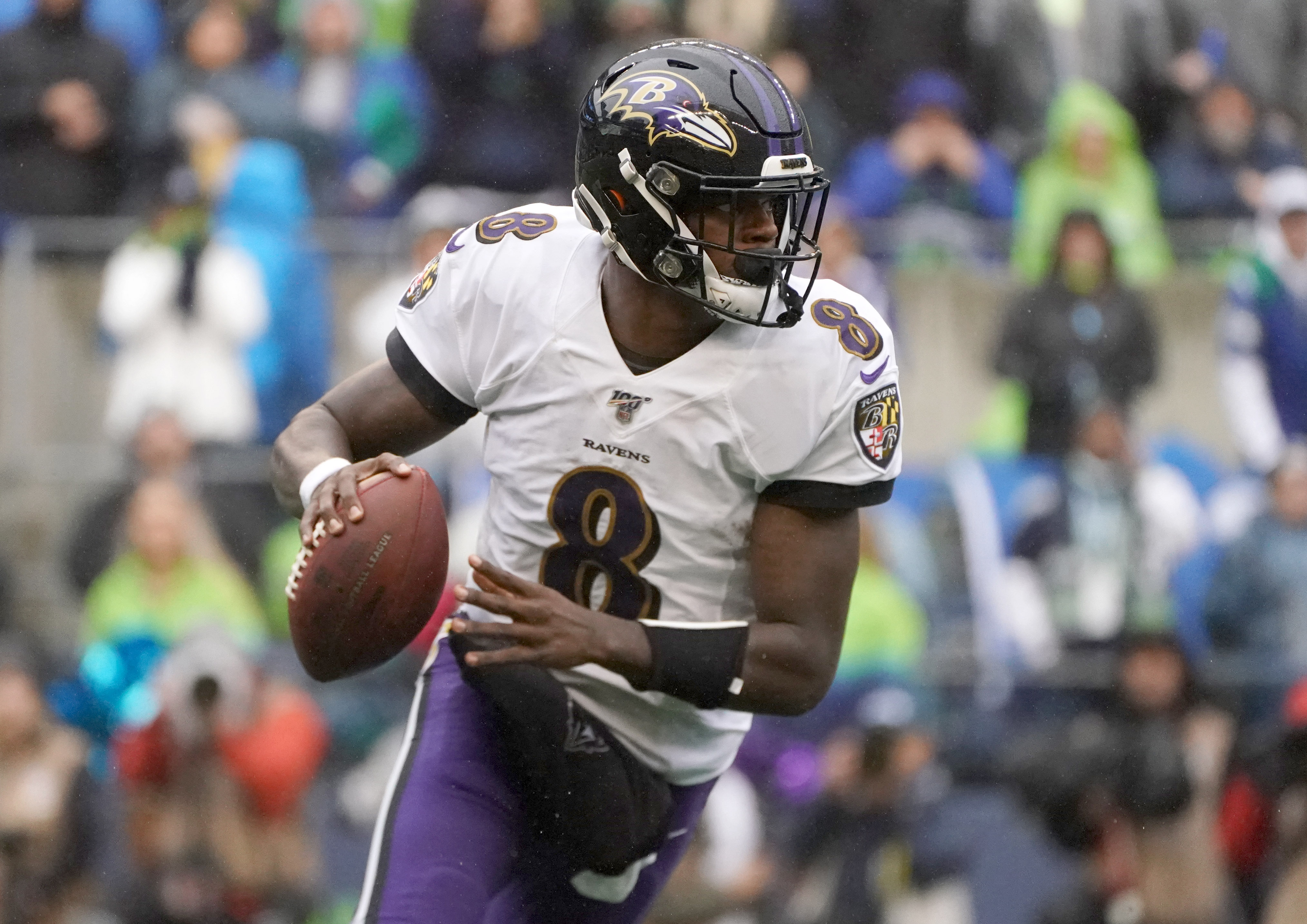 Lamar Jackson carries Ravens over Seahawks, extends division lead
