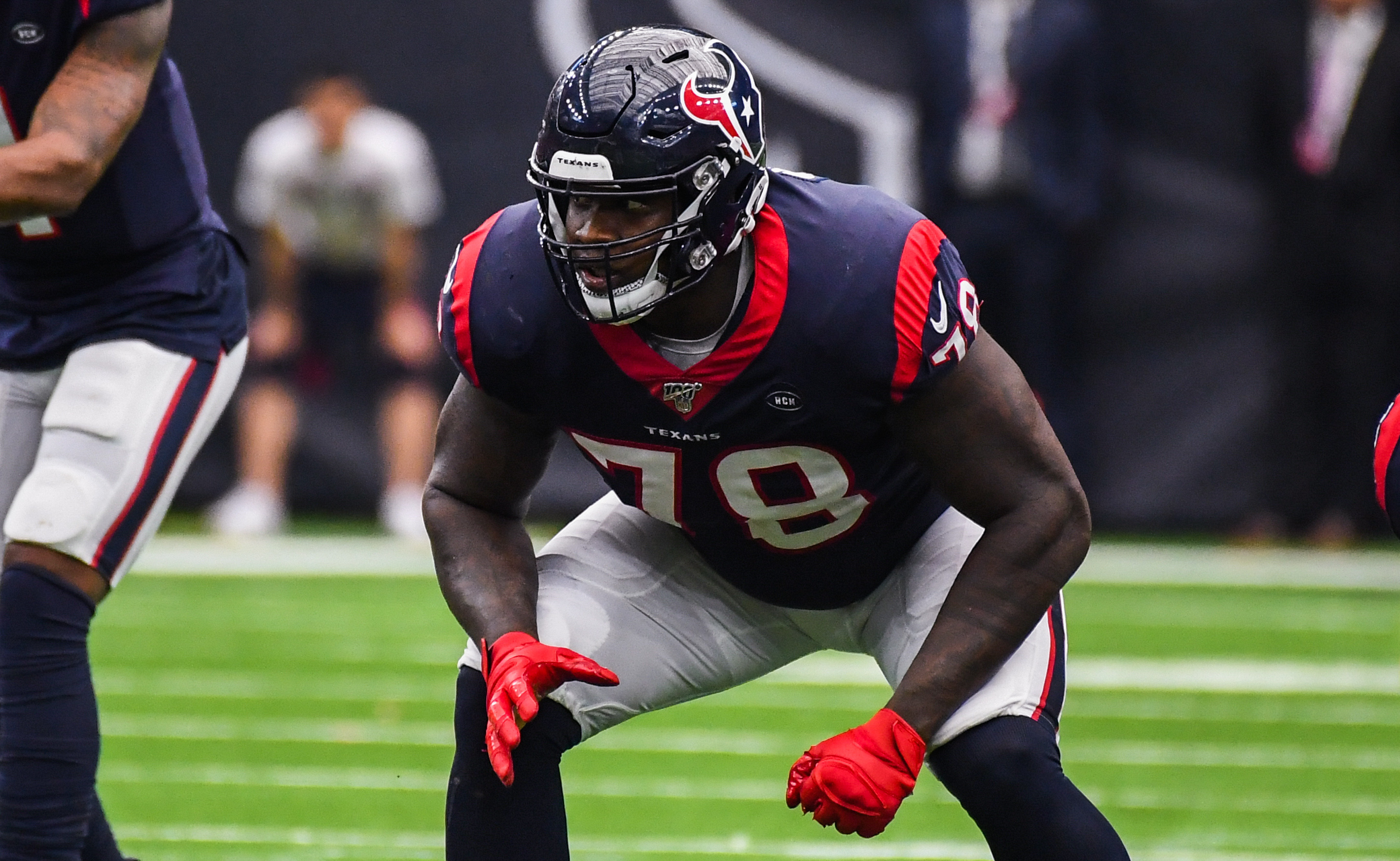 This image has an empty alt attribute; its file name is 2019_1006_falcons_home_1799.jpg