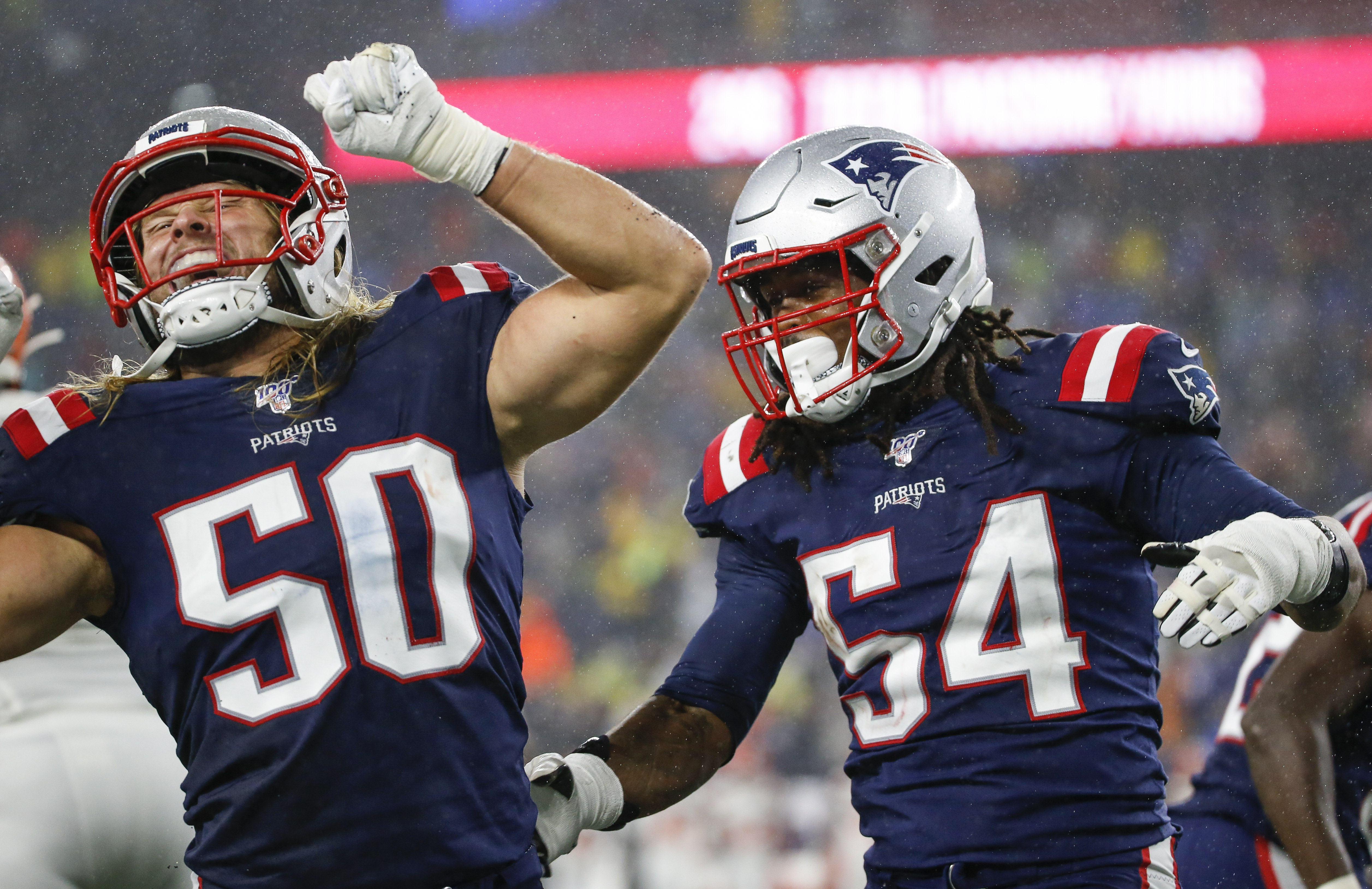 Patriots Defense Is Exceptional at Pressuring QBs Without Extra Rushers