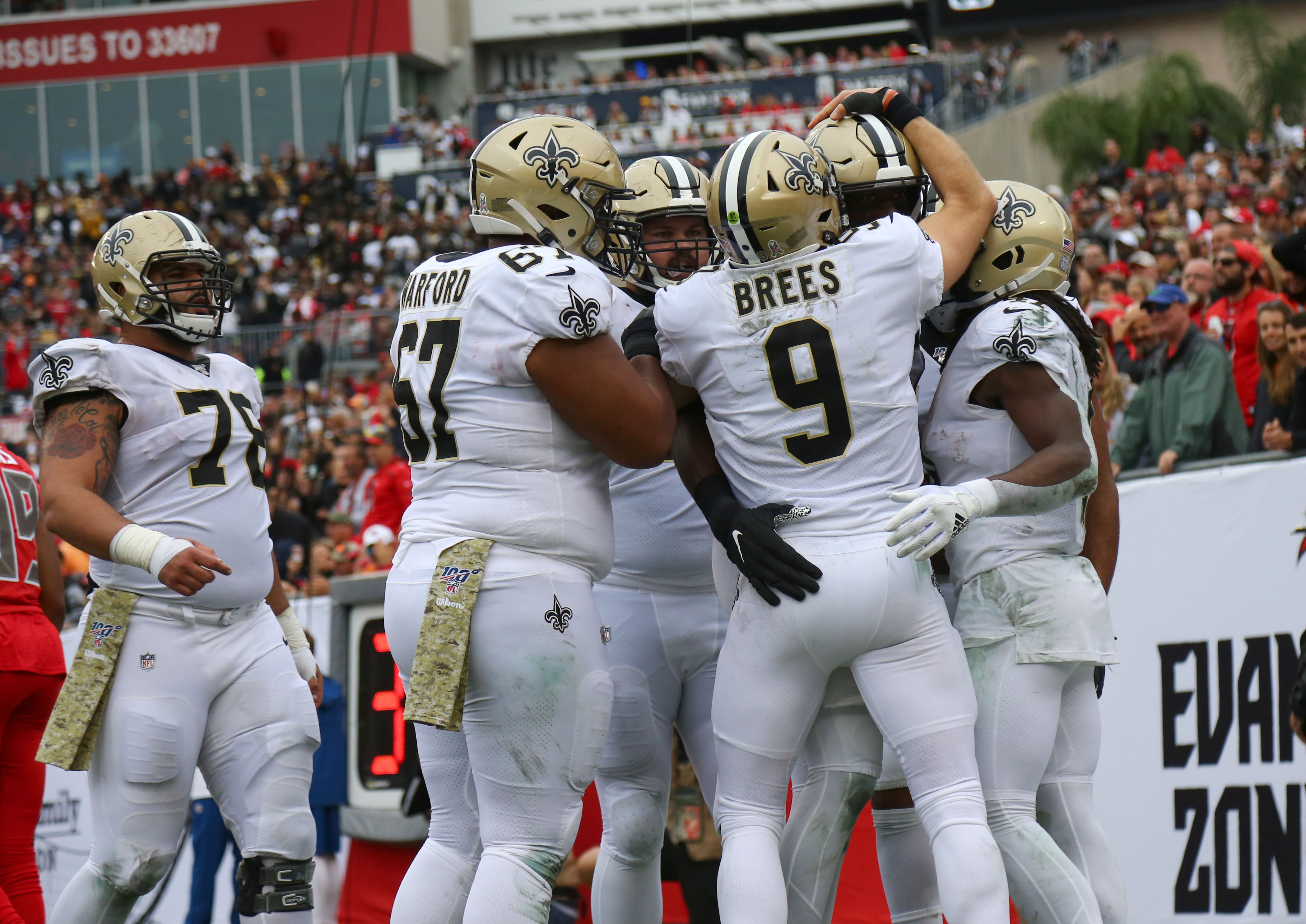 Saints Bounce Back Against Bucs, Win 34-17