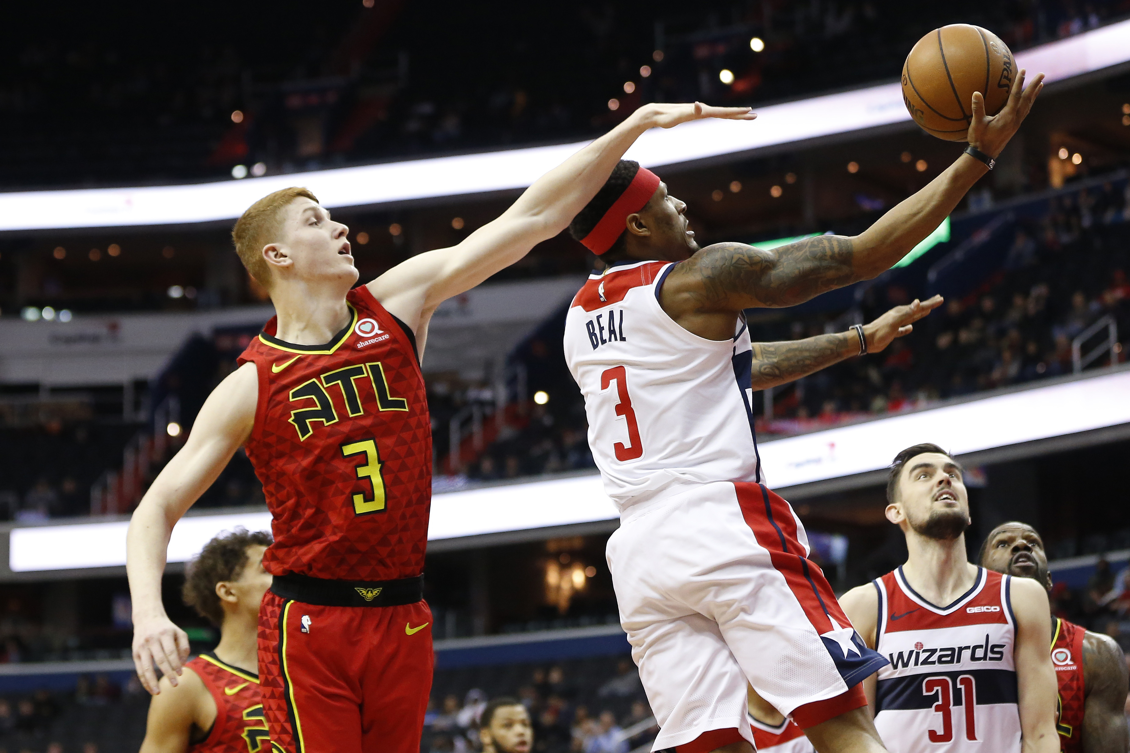 Underdog Alert! Wizards' Path To Victory Against Hawks - 62lrx0b
