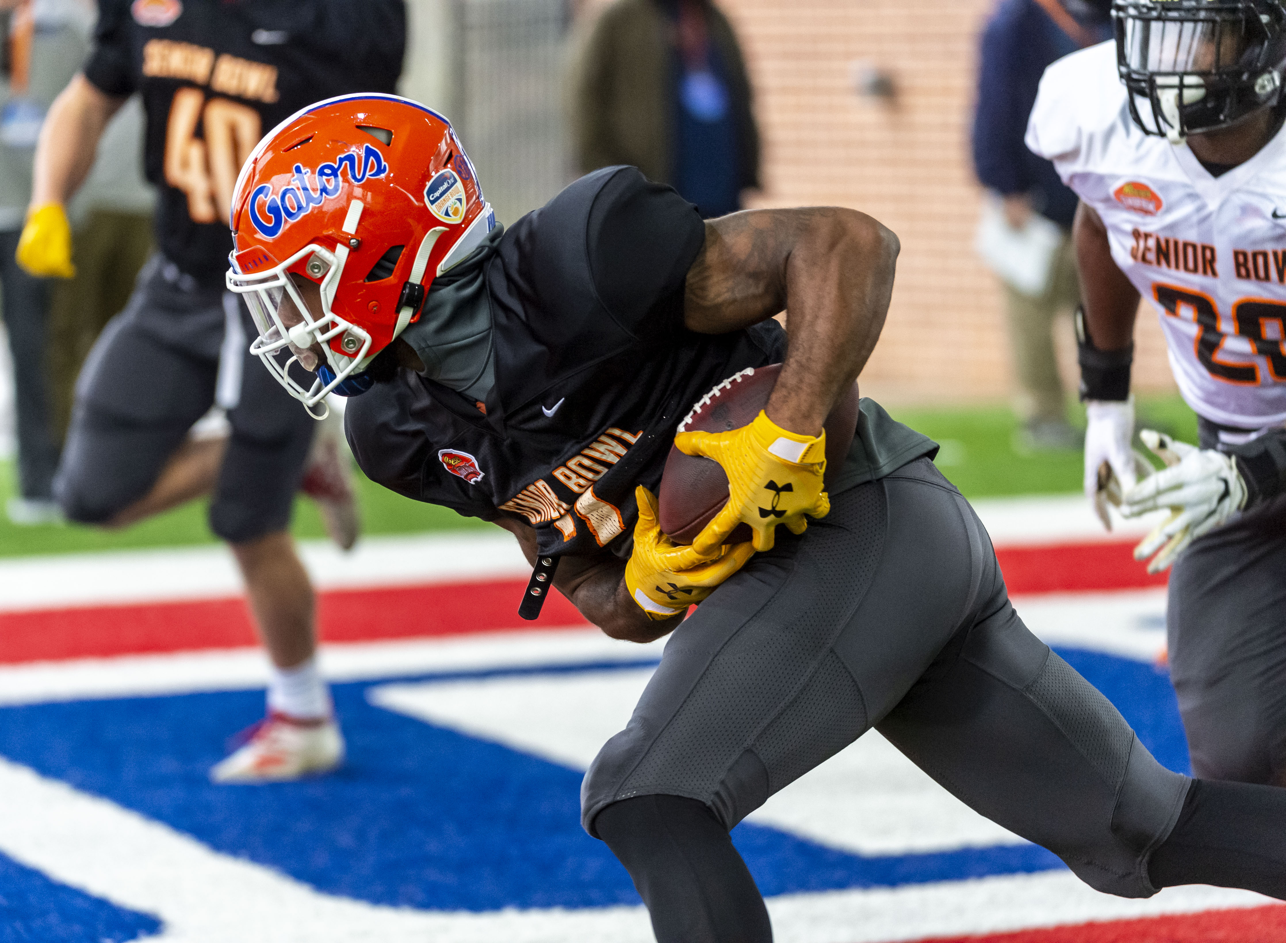 Jefferson, Perine Named Senior Bowl Practice Players of the Week Jefferson, Perine Named Senior Bowl Practice Players of the Week