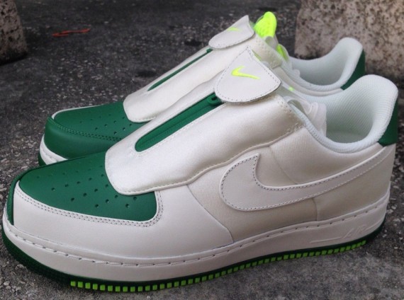 Nike Air Force 1 Low The Glove Pine Green Sail