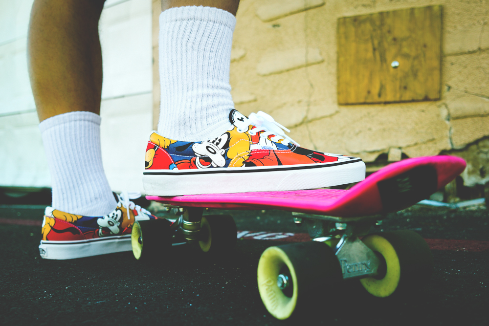 vans era on feet