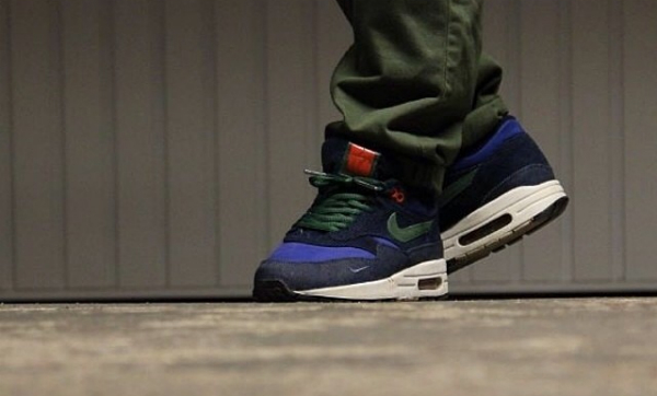 am1 patta corduroy