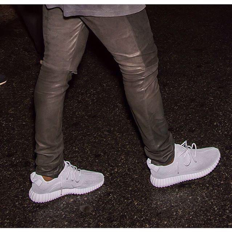 how to clean white yeezy 350
