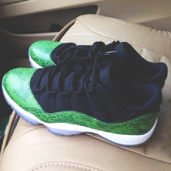 11s green
