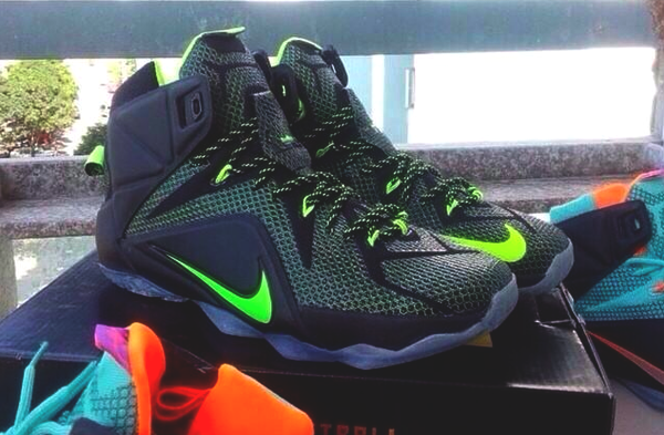 lebron 12 dunkman