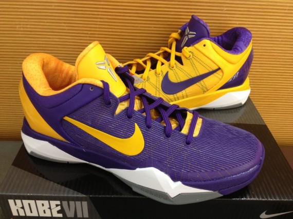 kobe 7 blue and yellow