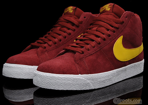 nike sb blazer maroon