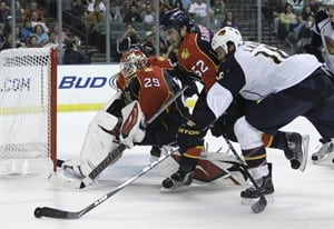 Peverley scores twice, Pavelec makes 33 saves in Thrashers' win over Panthers