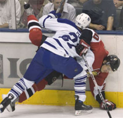 Gerber strong in goal for Senators in 4-1 win over Leafs on opening night