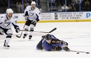 Stamkos, Moore lead Tampa Bay Lightning to 3-2 shootout win over Thrashers