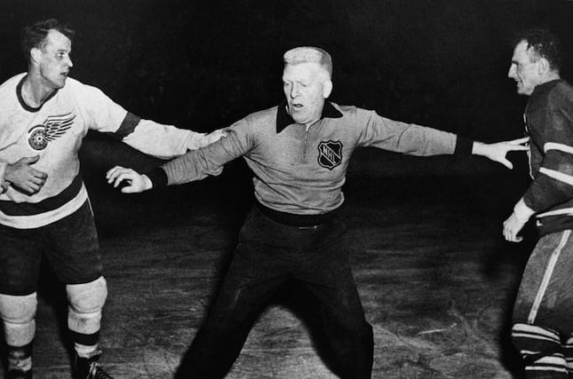 Blood feud over “L’Affaire Howe” became profitable for former Maple Leaf/Red Wing Gus Mortson