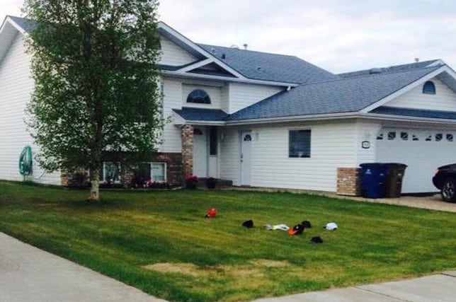 Fans litter Bourque family lawn with hats after Rene's trick