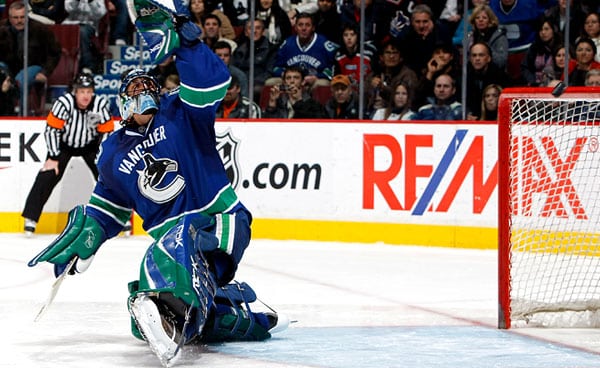 THN.com Blog: Golf clap for NHL rule changes