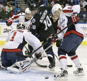 Roloson blanks Capitals for second time this month to lift Lightning to 3-0 win