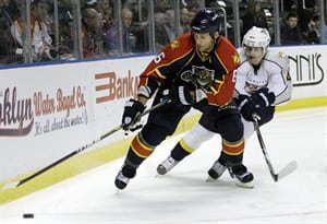 Booth's goal helps Panthers snap Predators' winning streak at six games