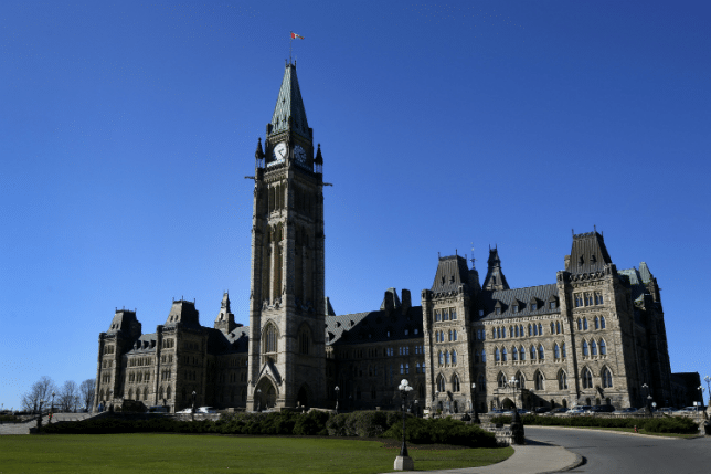 Report: NHL looking at possibility of outdoor game on Parliament Hill in Ottawa