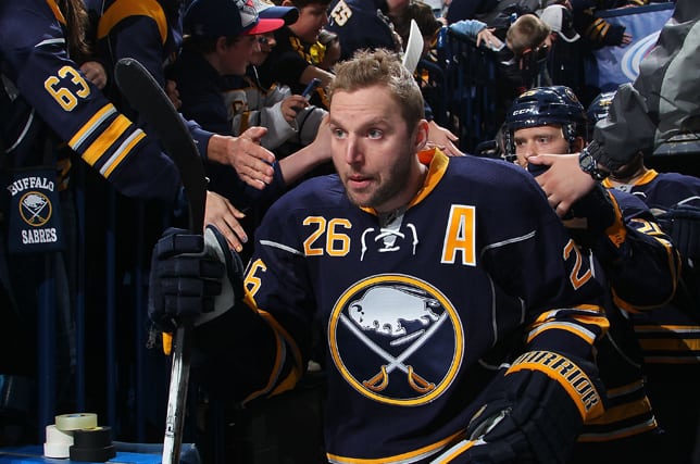 Thomas Vanek shipped to Long Island for Matt Moulson