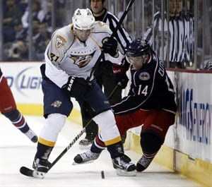 Mason makes 20 saves, Blue Jackets score 4 in 3rd period to top Predators