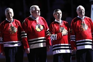 Blackhawks honour 1961 Stanley Cup team before game against New York Islanders