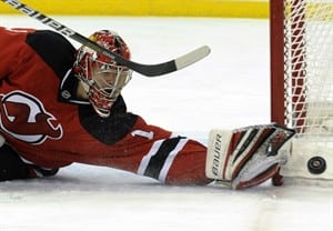 Briere, Hartnell score twice to power Flyers to 4-2 win over Devils