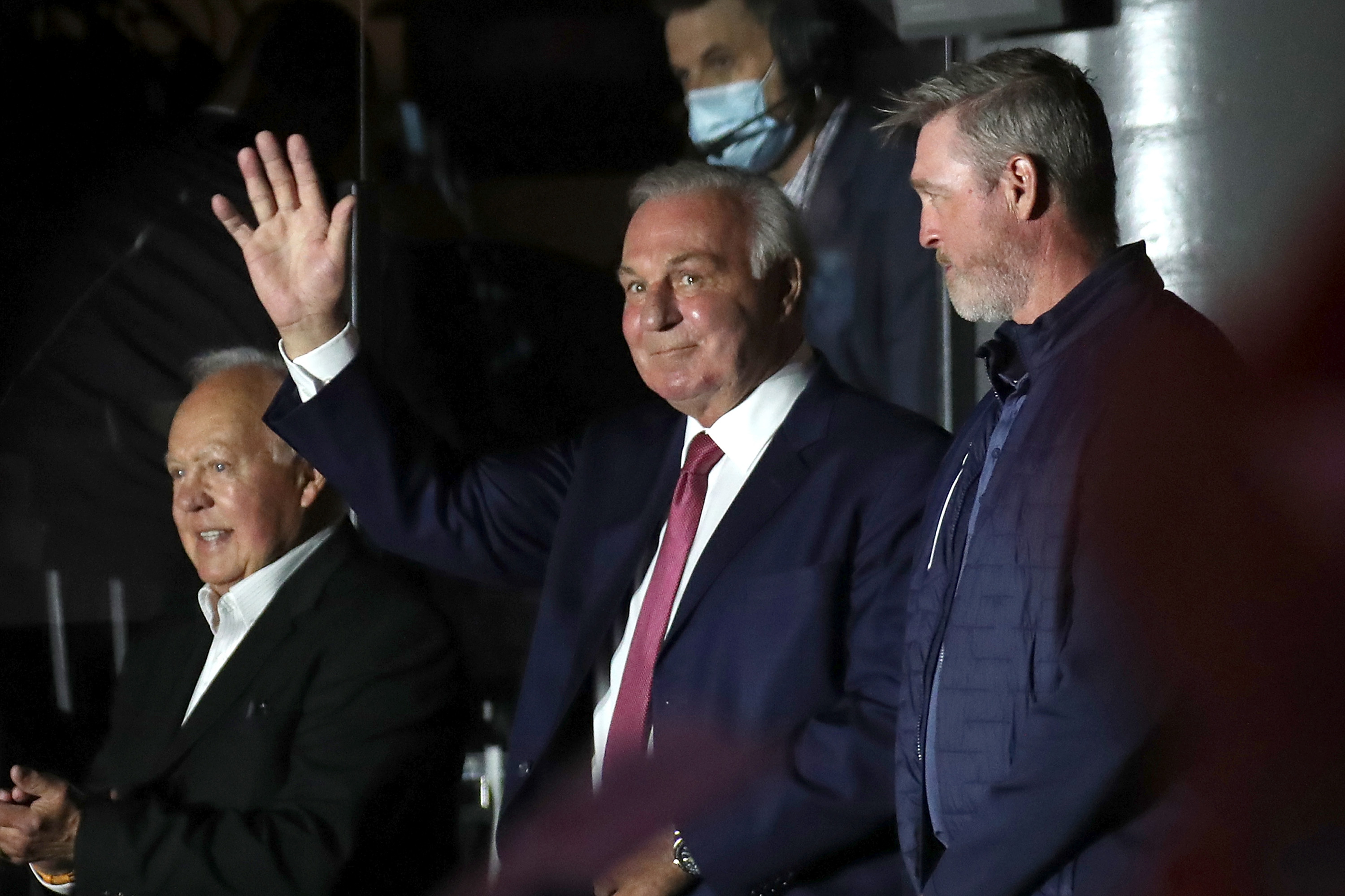 Jean-Yves Ahern-USA TODAY Sports - Guy Lafleur Passes Away at Age 70