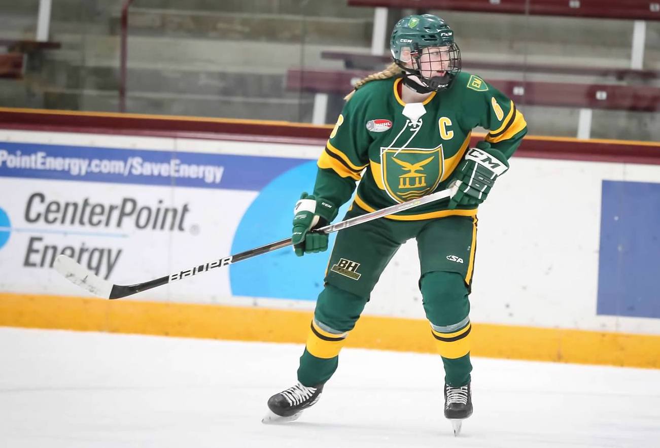 Avery Pickering - Photo by Balmoral Hall - Recruiting Class: Colgate Raids The Canadian Talent Pool