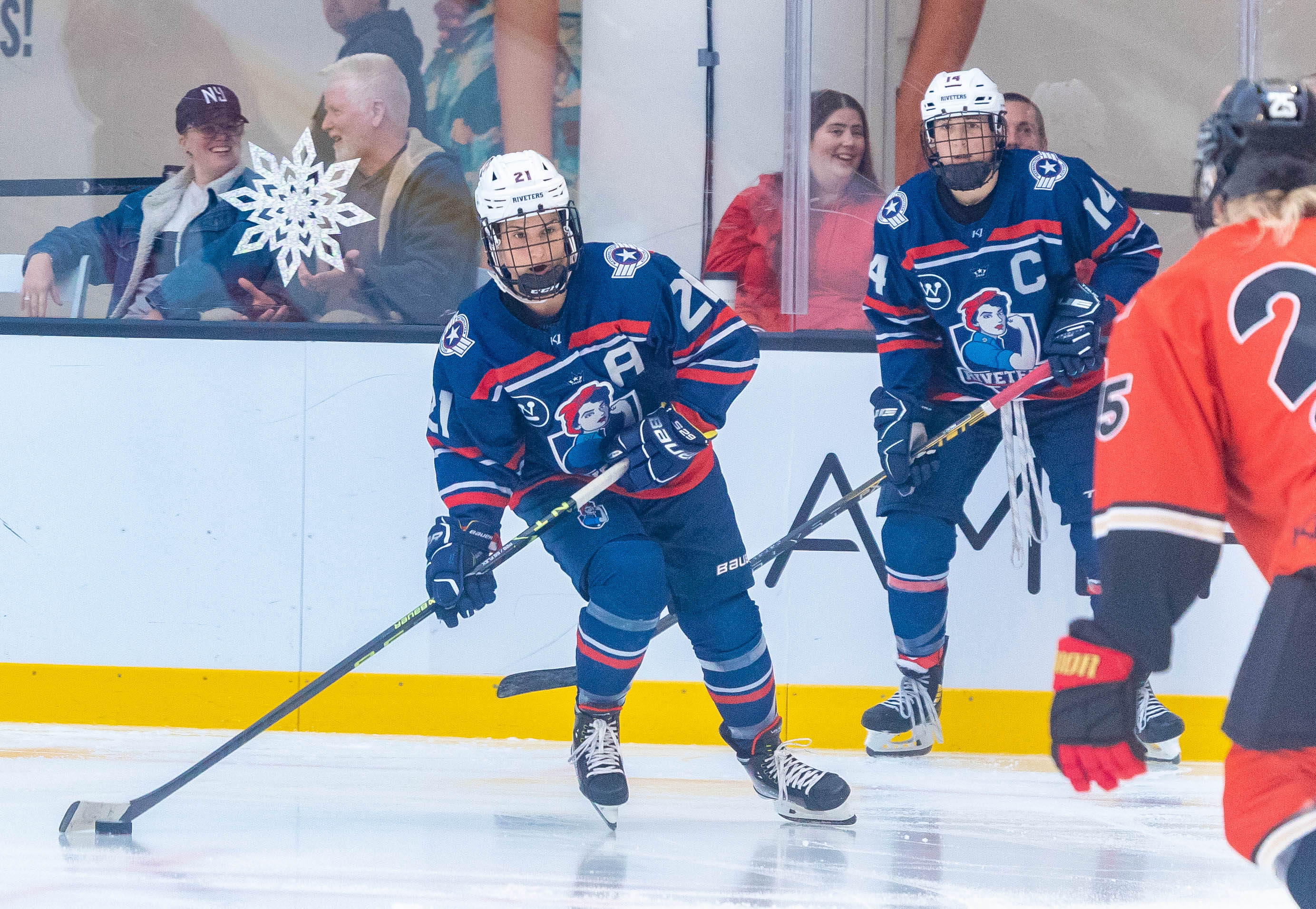 Photo by @mdphotoandink - Riveters Sign Olympians Amanda Pelkey and Minttu Tuominen