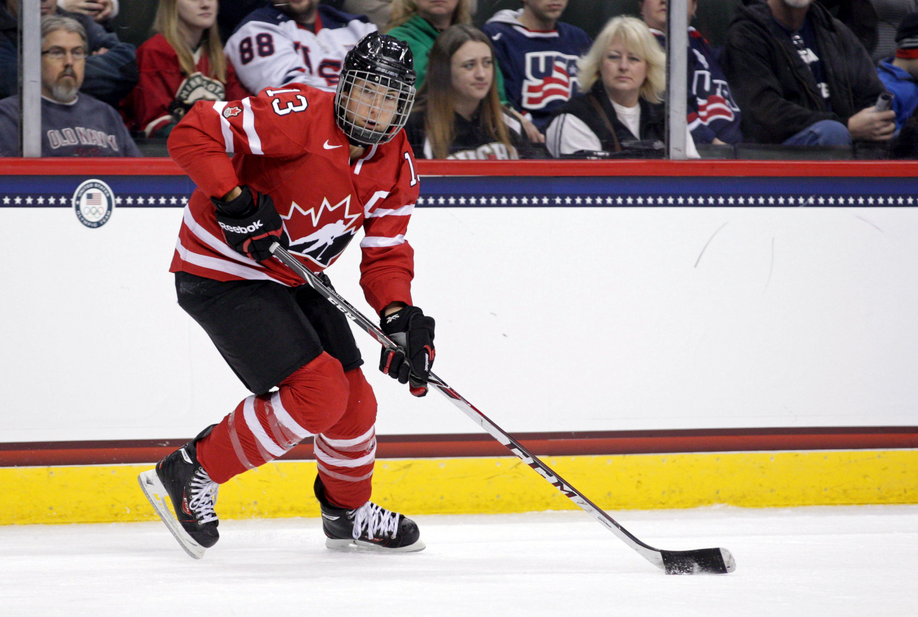 Caroline Ouellette - © Brace Hemmelgarn-USA TODAY Sports - Ouellette Leads IIHF Hall of Fame Induction Class, Dombrowski Makes History