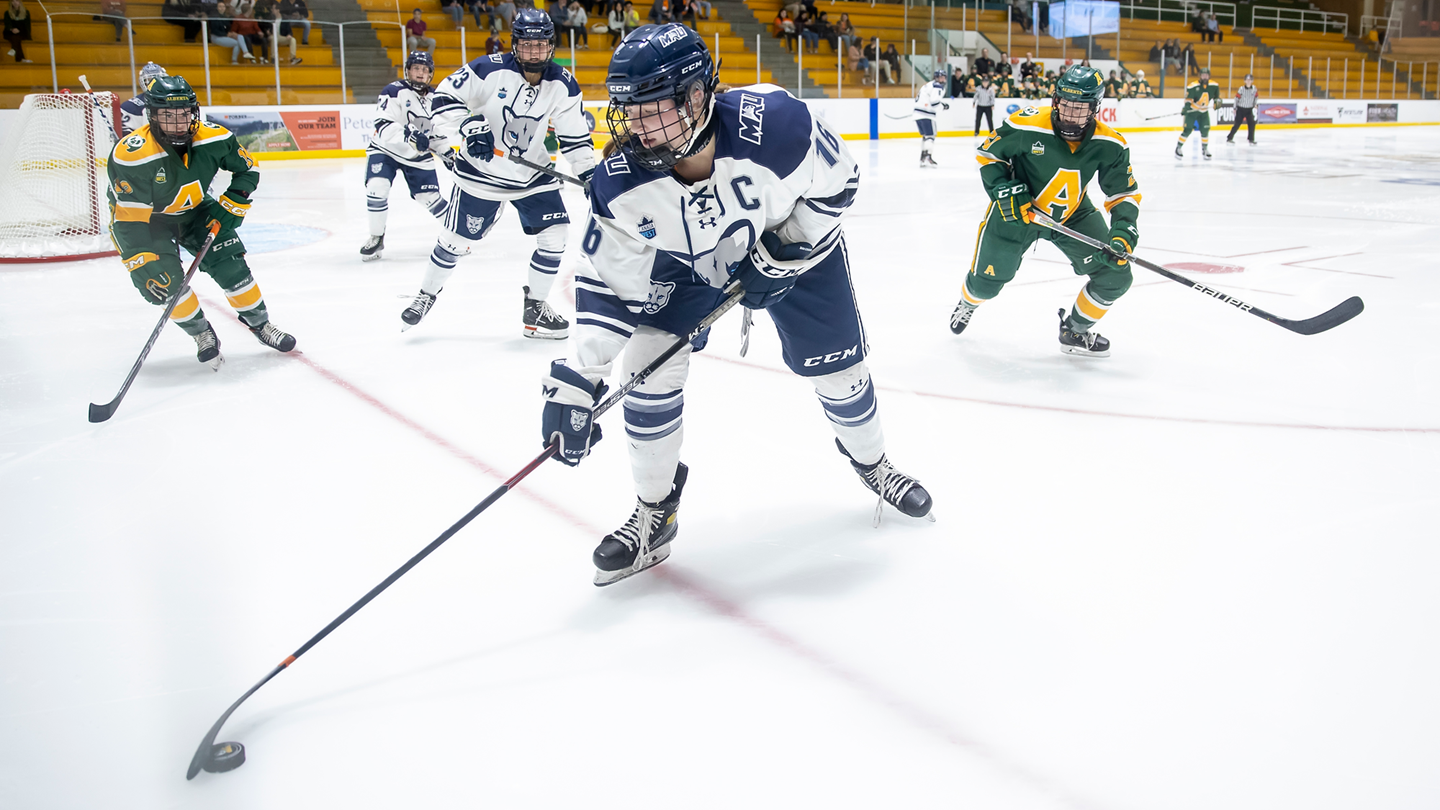 Tatum Amy - Photo by Dan Voaklander . MRU Athletics - USports All-Canadian Tatum Amy Joins The Beauts