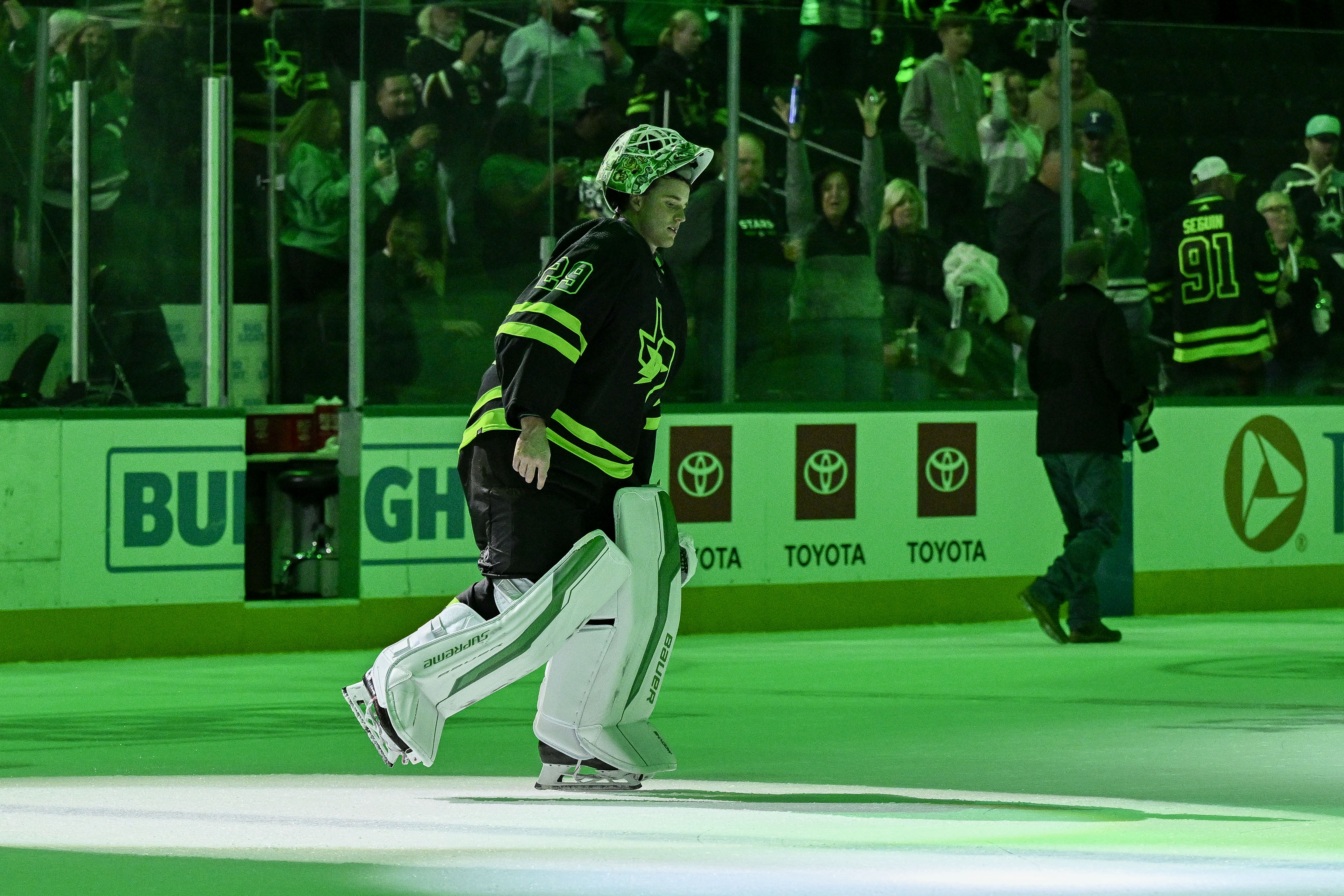 Jerome Miron-USA TODAY Sports1 - Hall of Fame Goalie An Inspiration for Jake Oettinger