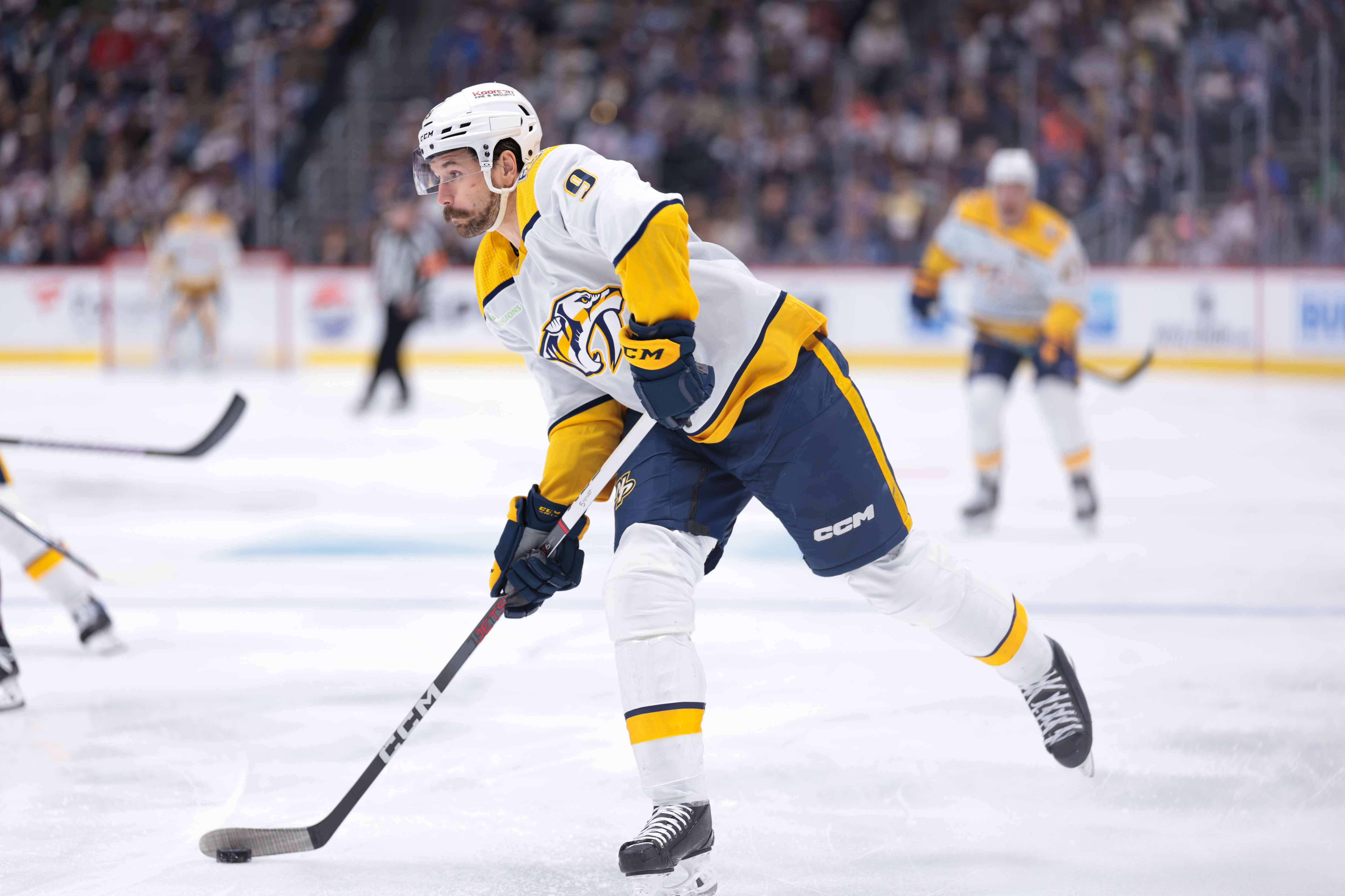 Forsberg Sets Single Season Goal Record for Predators in Convincing Fashion