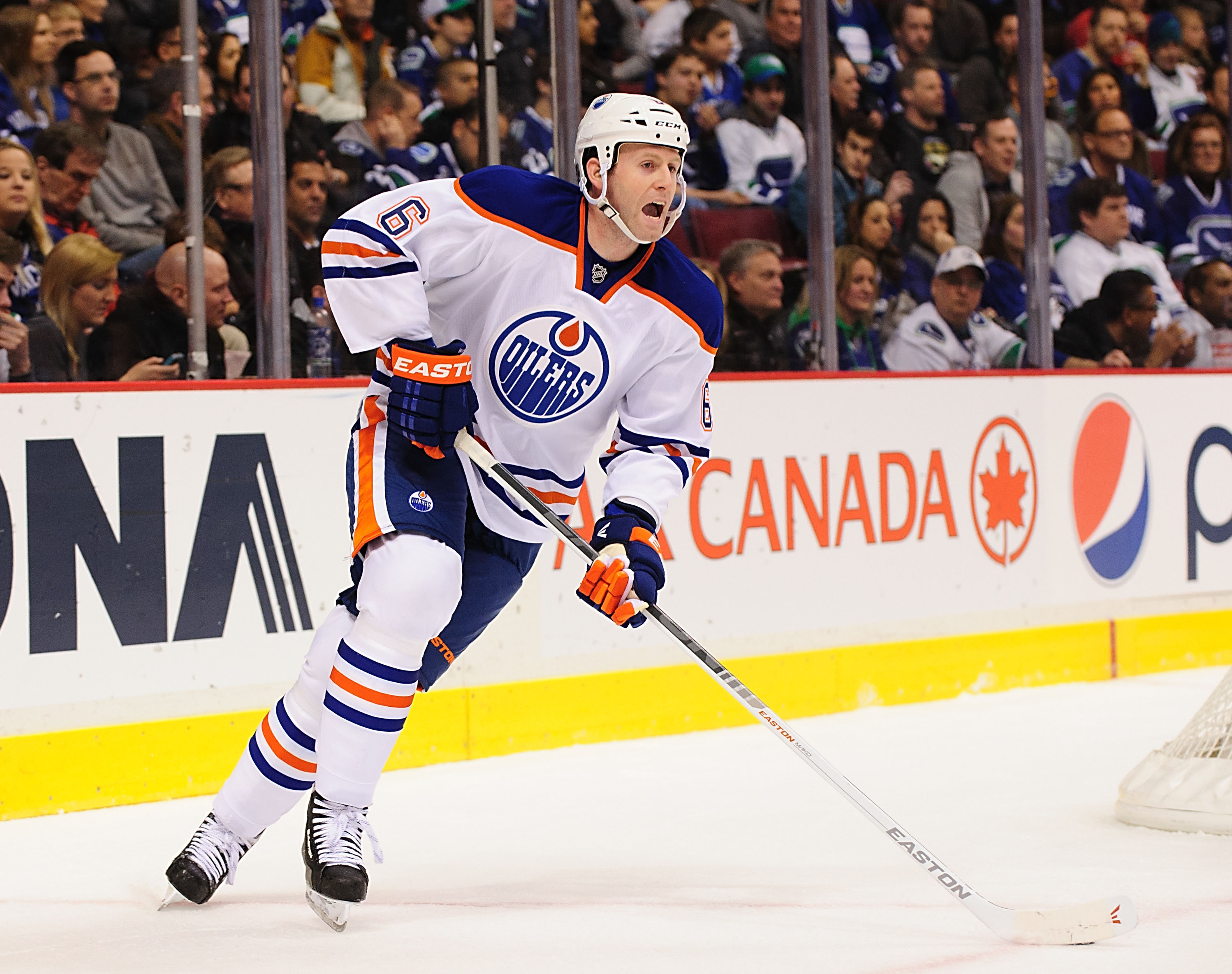 Anne-Marie Sorvin-USA TODAY Sports - Ryan Whitney Goes On All-Time Rant At Canucks Fans