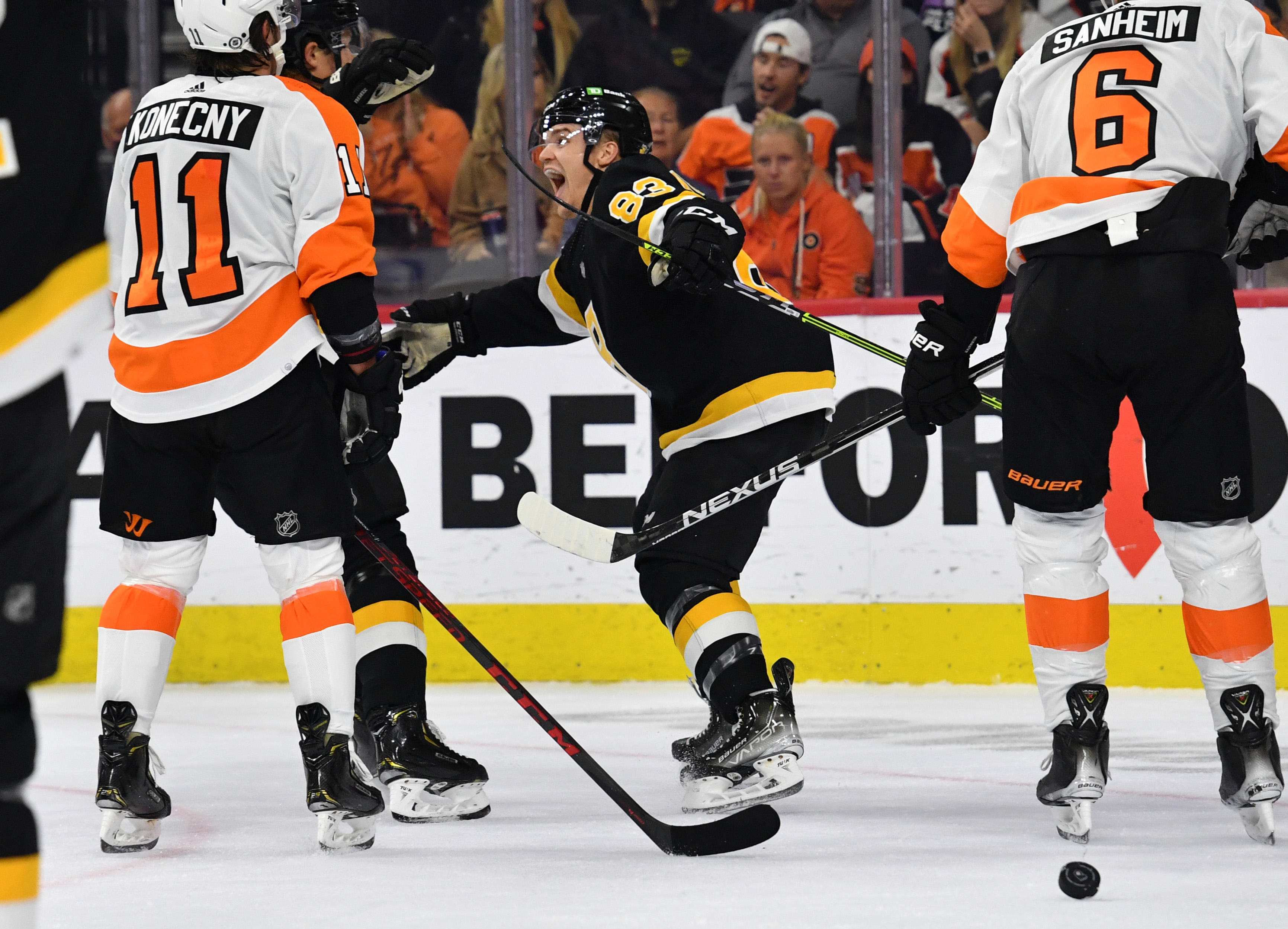 © Eric Hartline-USA TODAY Sports - Former Bruins Forward Signs in Finland