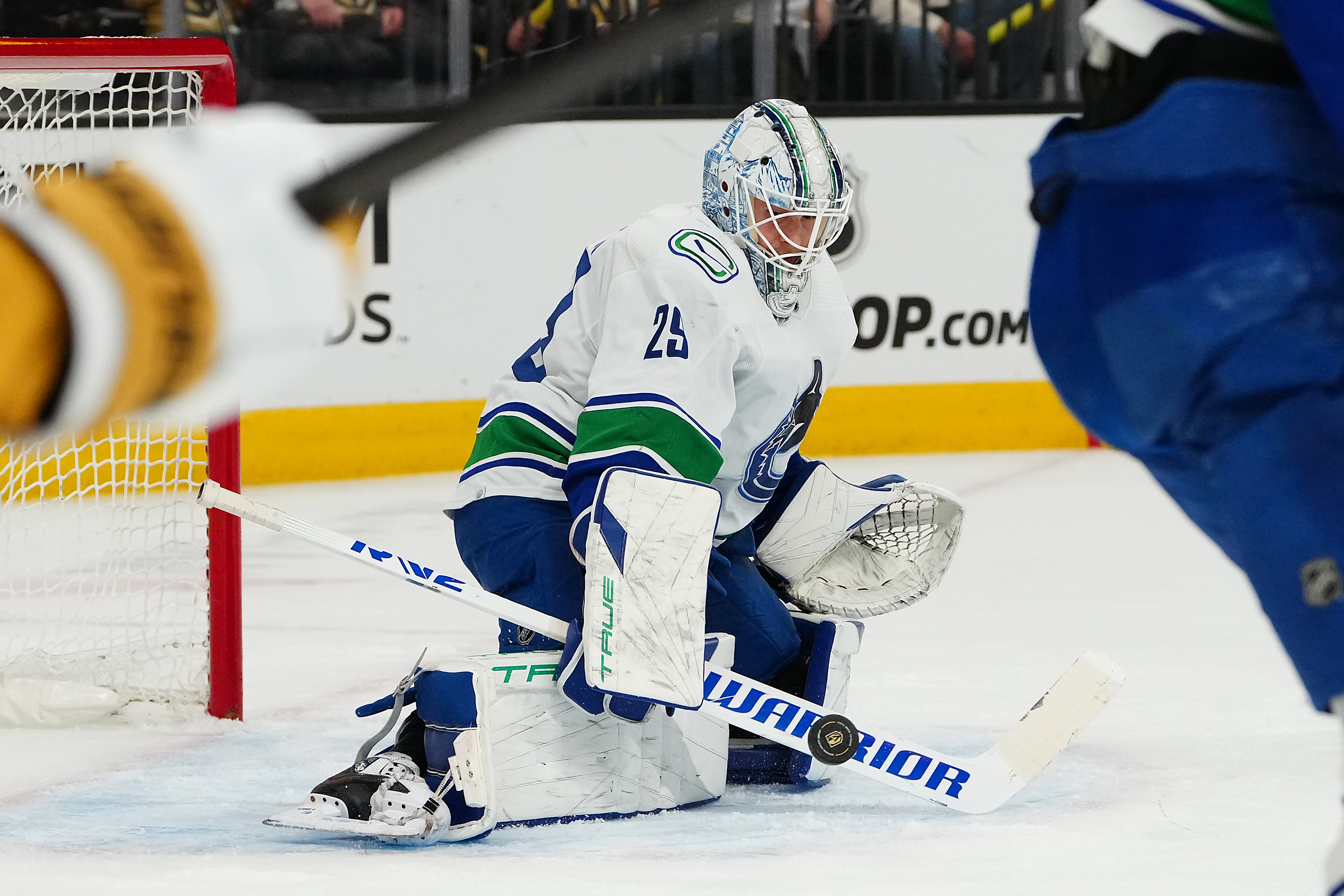 Stephen R. Sylvanie-Imagn Images - Projecting the Stars: Casey DeSmith