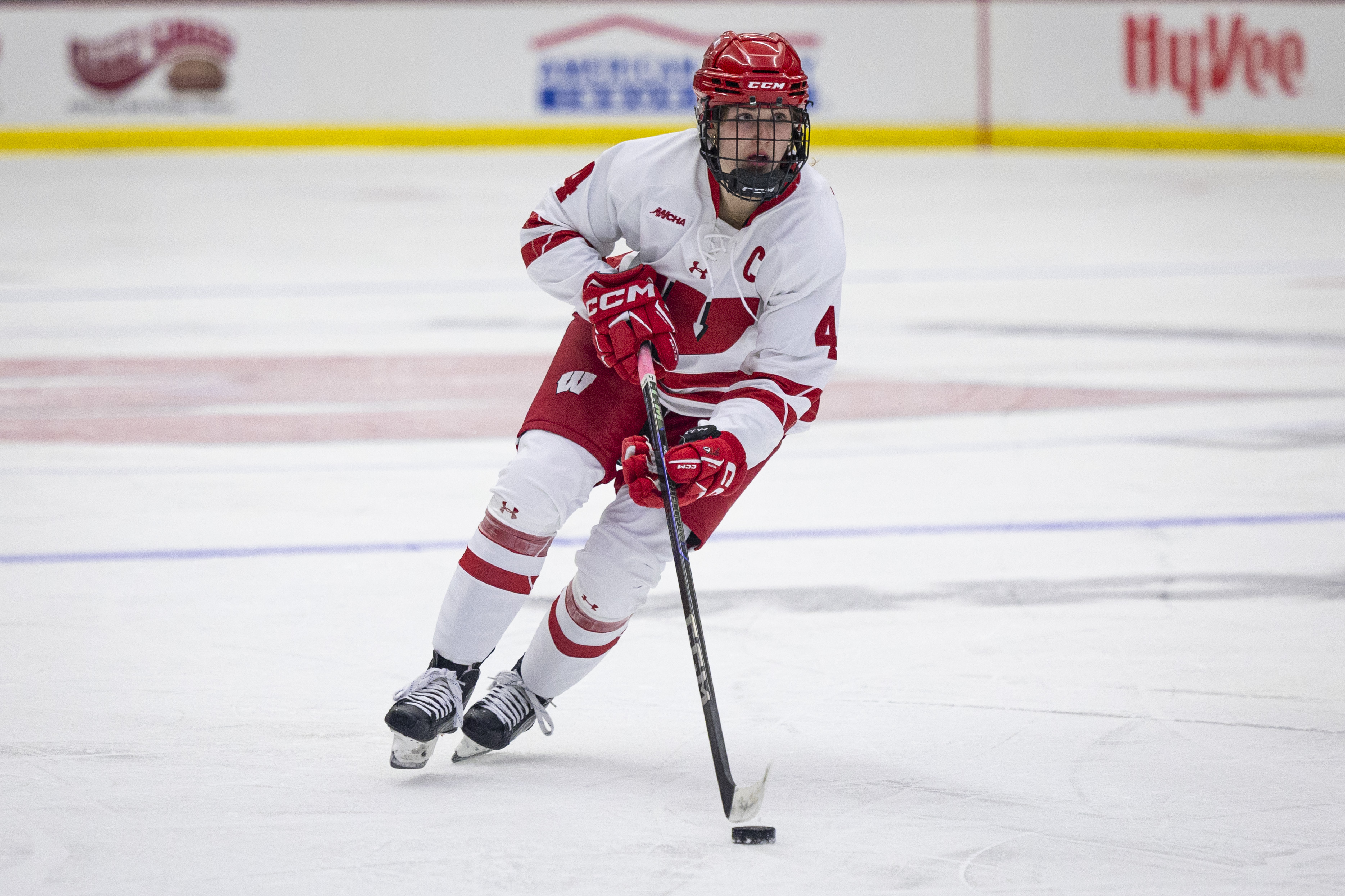 Photo @ Tom Lynn / Wisconsin - Top 10 NCAA Players To Watch Right Now