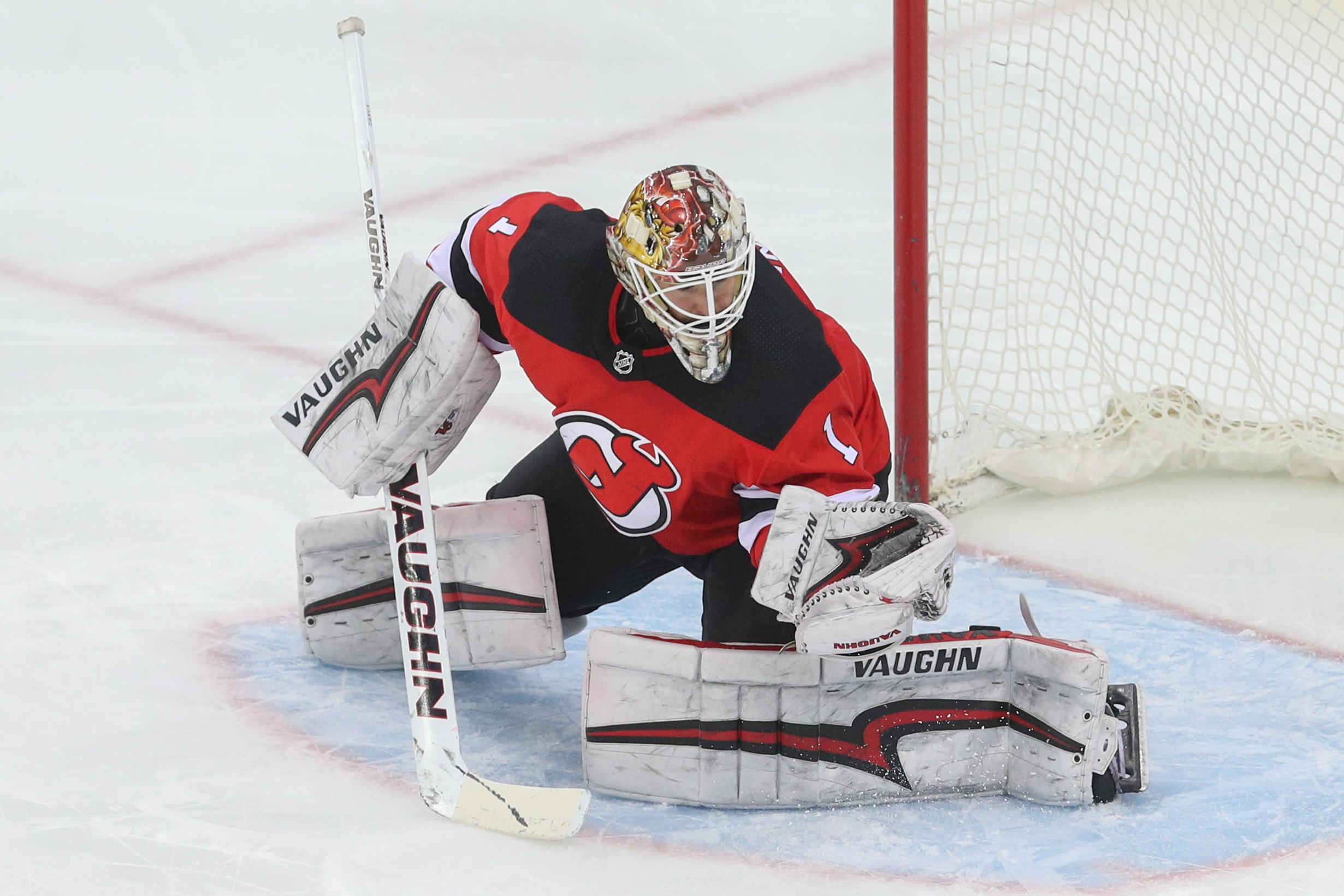Mar 31, 2018; Newark, NJ, USA; New Jersey Devils goaltender Keith Kinkaid (1) makes a save during the third period against the New York Islanders at Prudential Center. Mandatory Credit: Ed Mulholland-USA TODAY Sports - Devils Sign Goaltender Keith Kinkaid to One-Year Contract