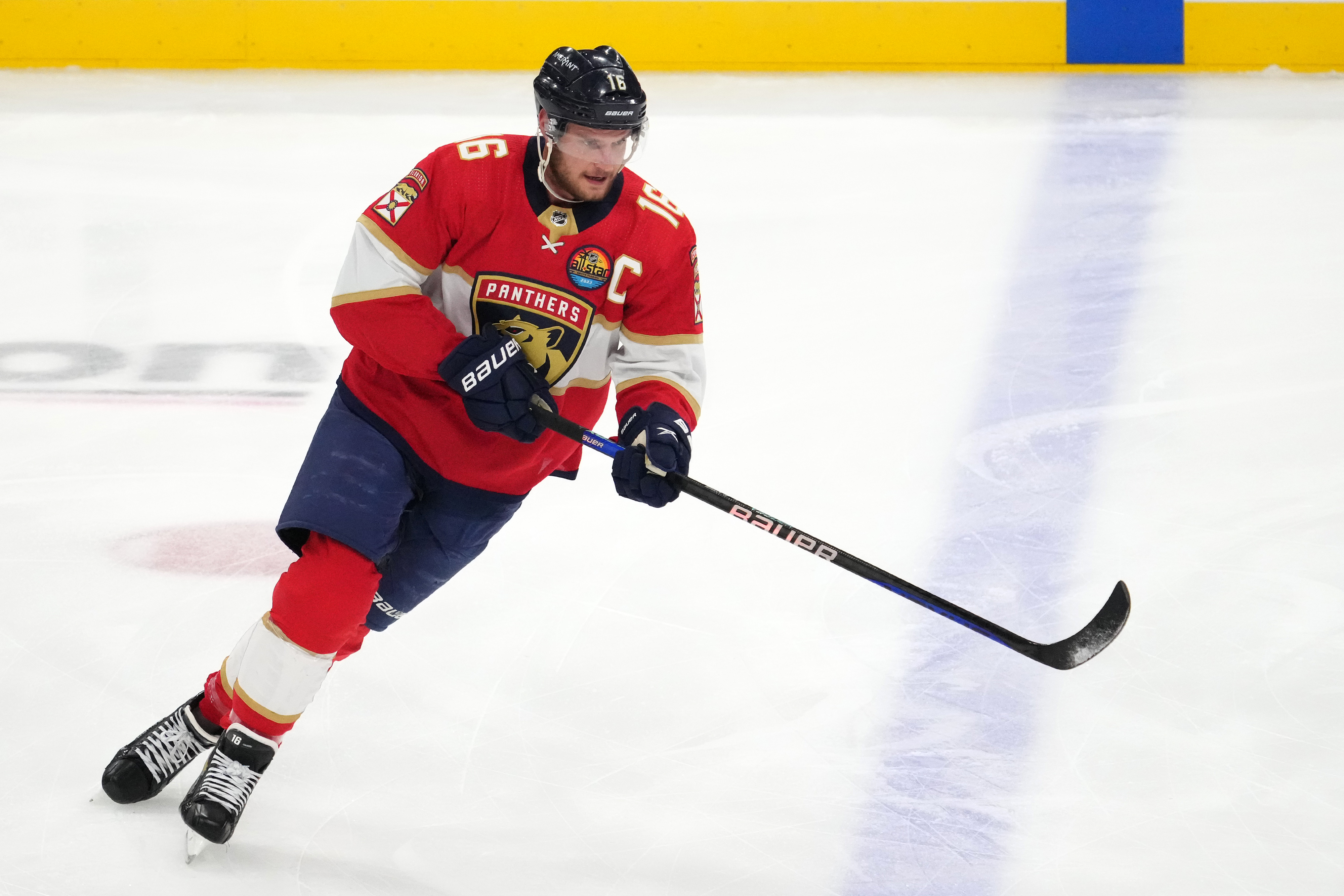 Is Aleksander Barkov the standard when it comes to NHL's best two-way forwards?