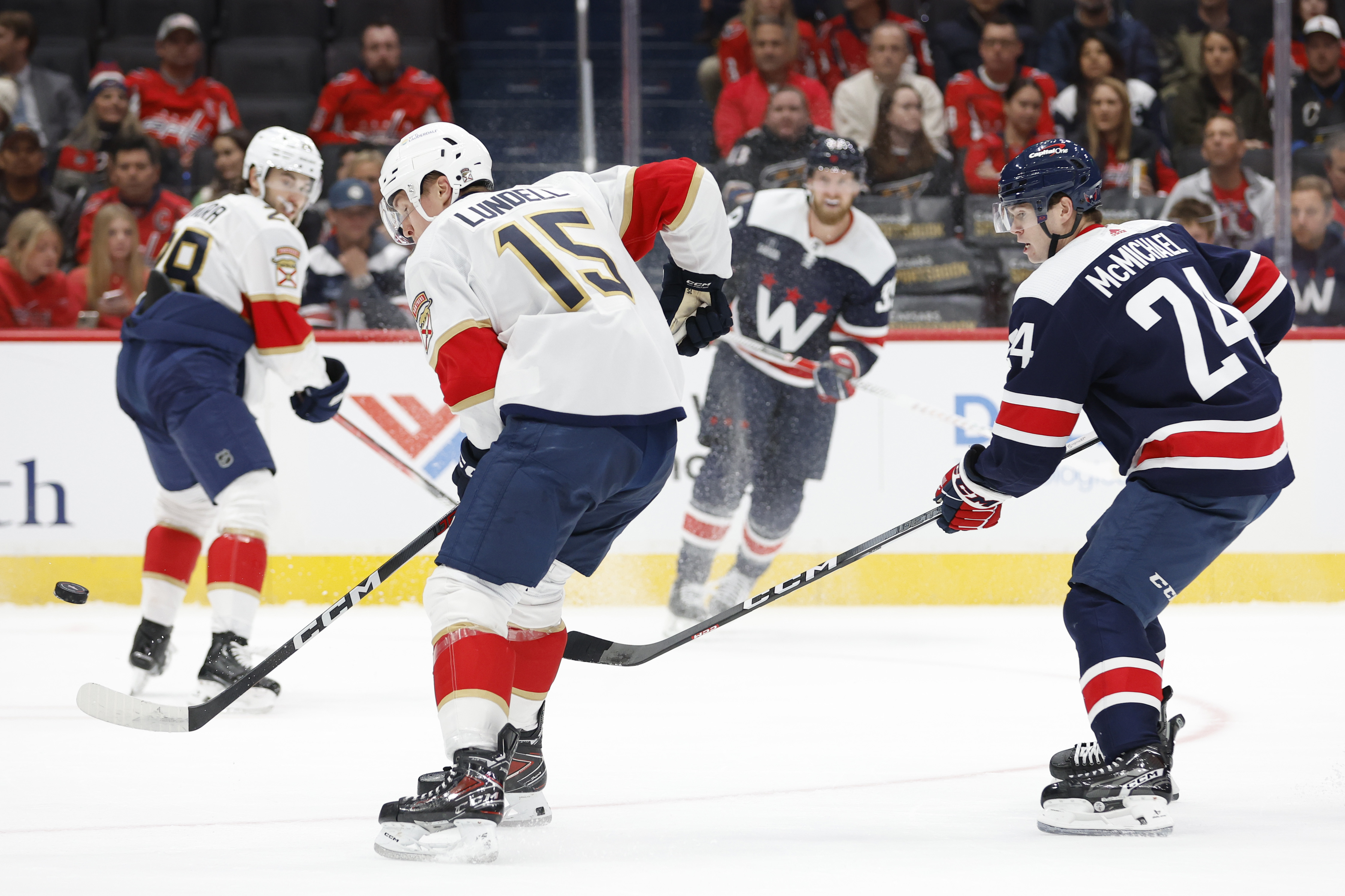 Geoff Burke - USA TODAY Sports - Takeaways: McMichael & Mantha Step Up, But Capitals Fall Short In 4-3 OT Loss To Panthers