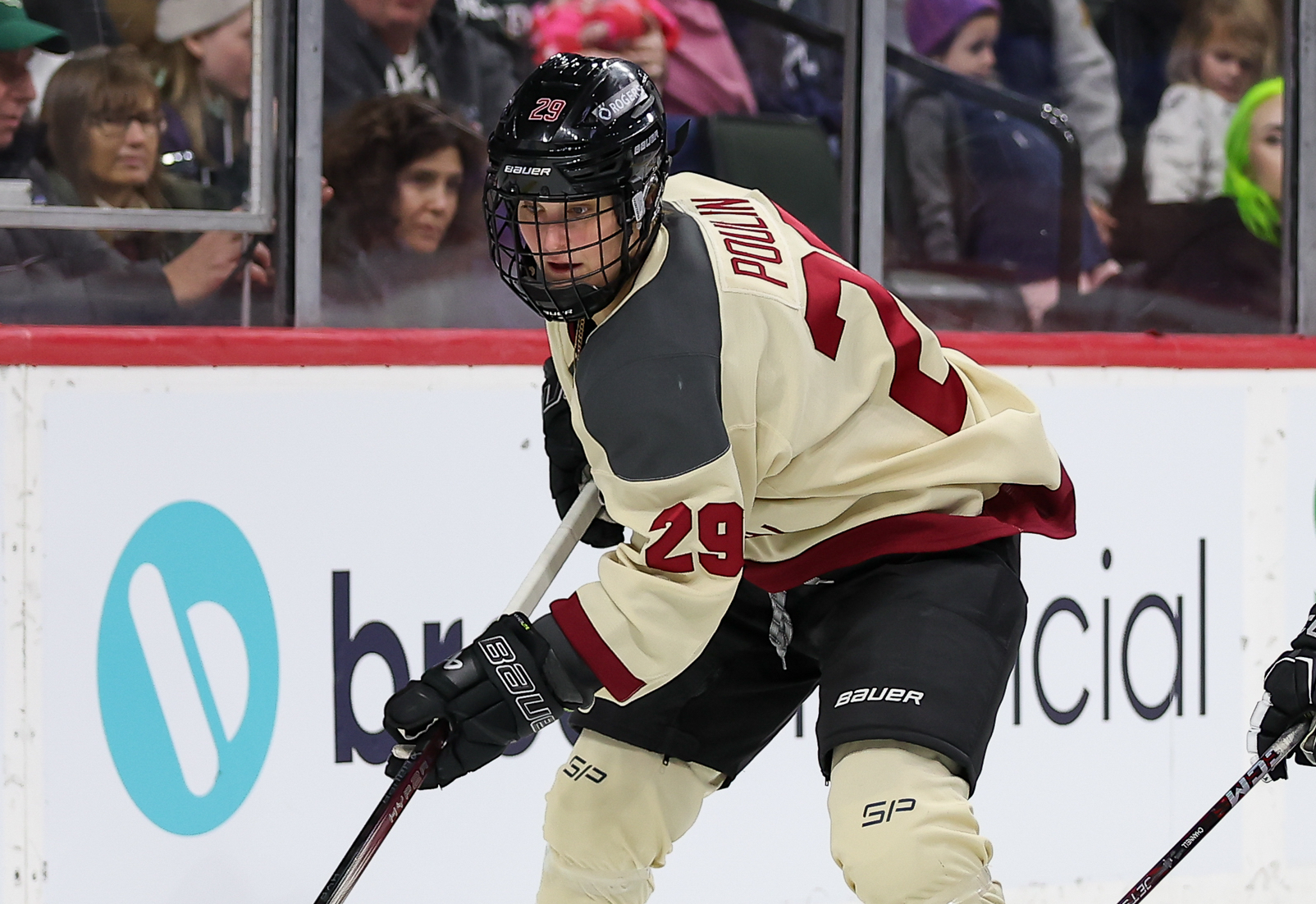 © Matt Krohn-USA TODAY Sports - Poulin’s Hat Trick Sinks New York