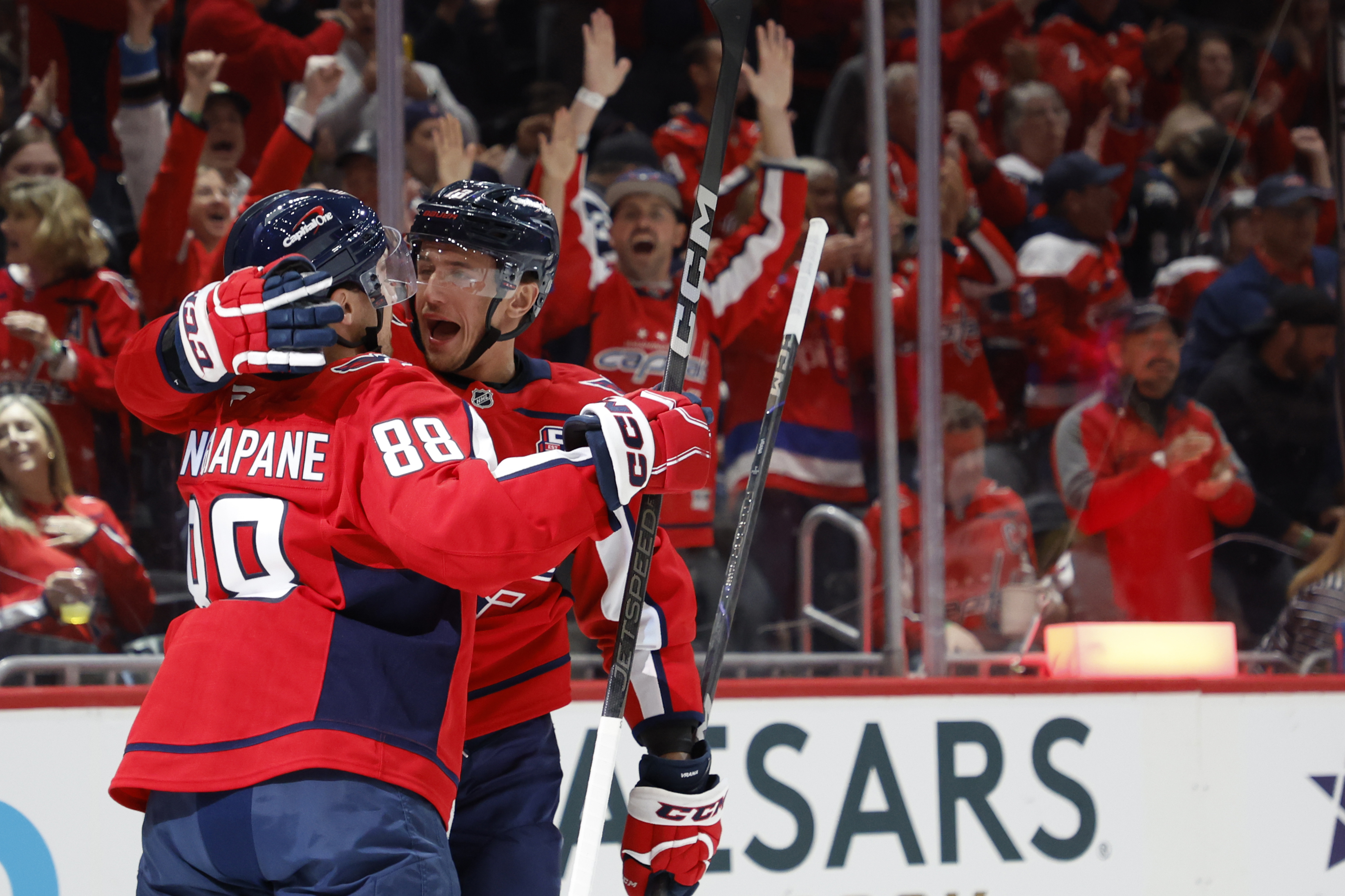 Geoff Burke — USA TODAY Sports - GOTTA SEE IT: Jakub Vrana Opens Scoring For Capitals In First Game Back With Team In Over 3 Years